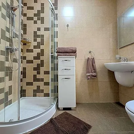 アパート Penthouse In - 3 Bedroom *