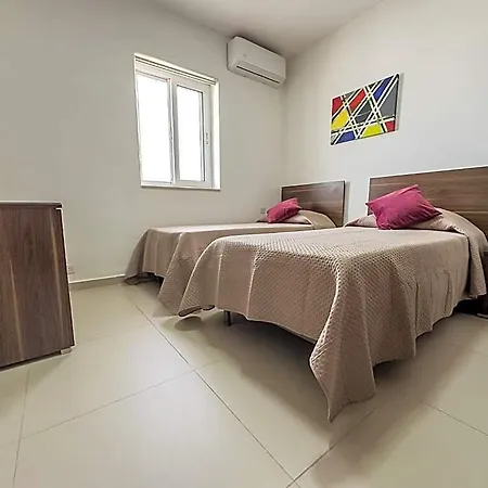アパート Penthouse In - 3 Bedroom Birżebbuġa