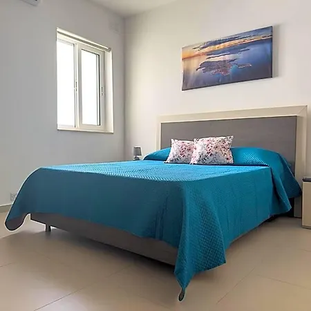 Penthouse In - 3 Bedroom * Birżebbuġa